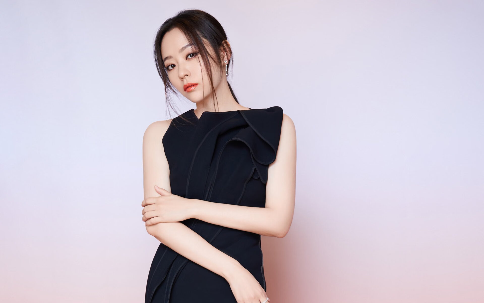 高原徒步穿越大赛，感受不同海拔的极限体验，高原徒步装备